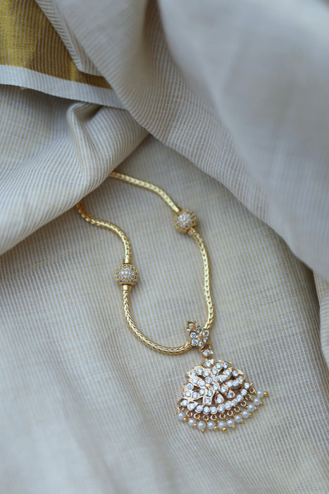 Heritage gold plated short necklace H0230