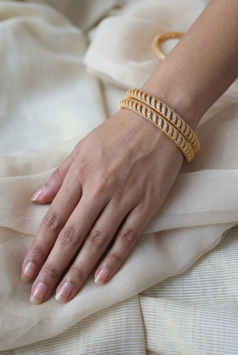 Heritage gold plated white stone bangle HB6963