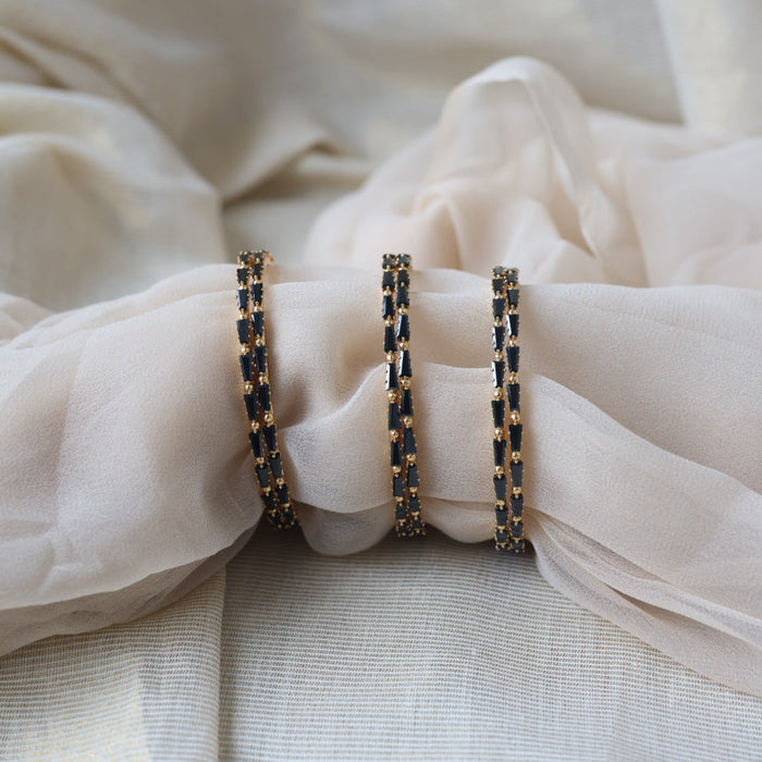 Heritage gold plated white stone bangle HB6531
