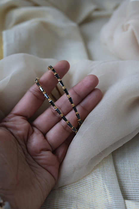 Heritage gold plated white stone bangle HB6531