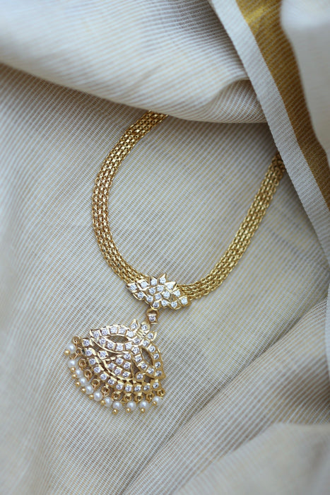 Heritage gold plated short necklace H0249