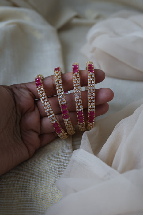 Heritage gold plated white stone bangle HB6521