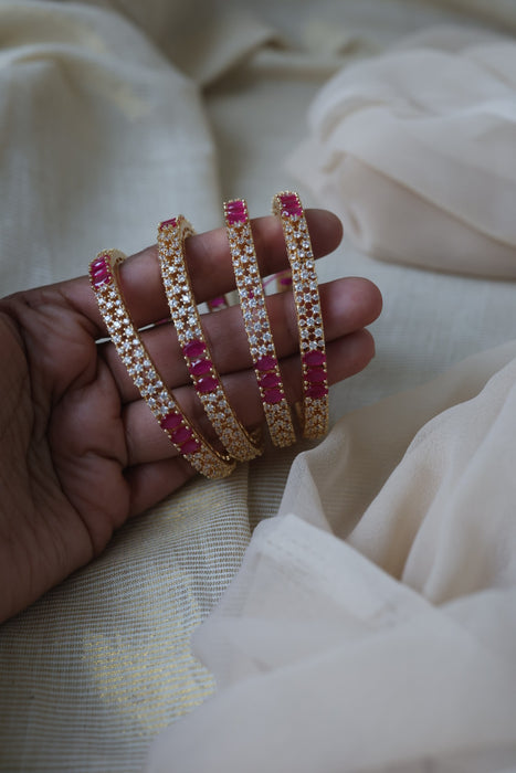 Heritage gold plated white stone bangle HB6521