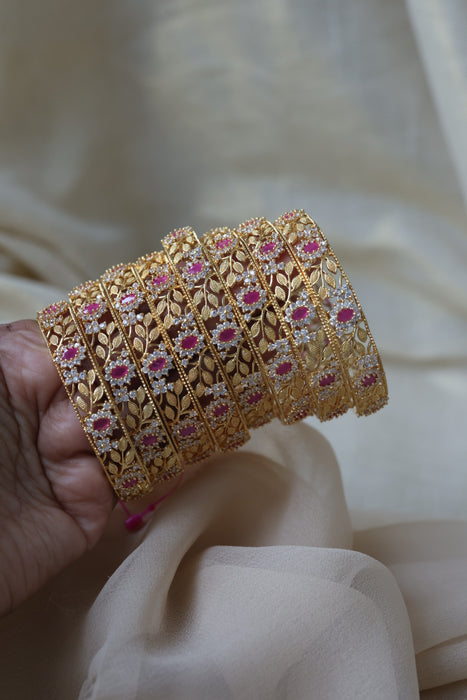 Heritage gold plated white stone bangle HB6963