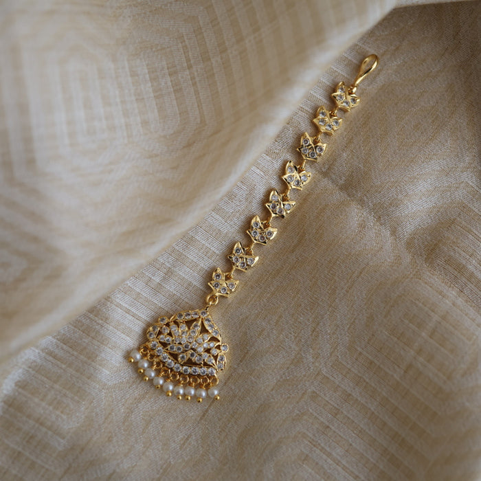Heritage gold plated white stone tikka TH258