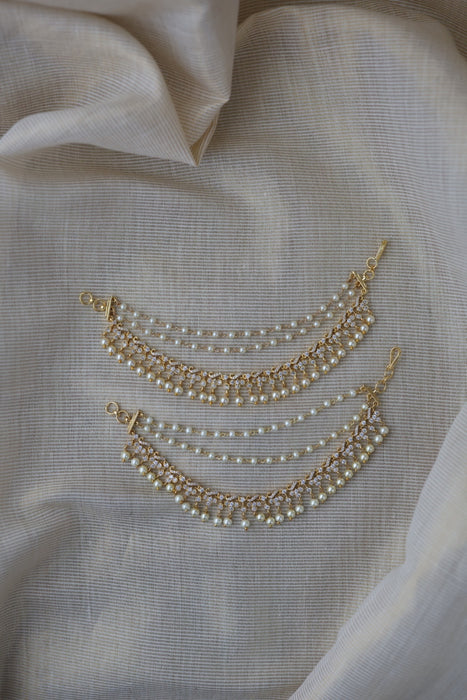 Heritage 3 layer white stone and pearl mattal ear accessories HM267