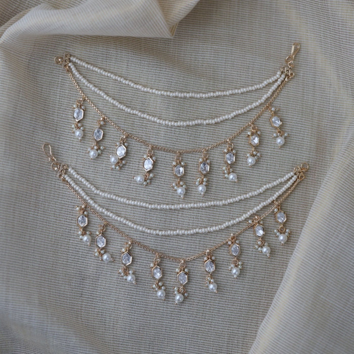 Heritage 3 layer white stone and pearl mattal ear accessories HM278