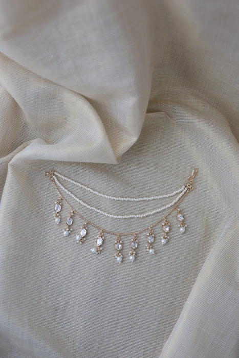 Heritage 3 layer white stone and pearl mattal ear accessories HM278