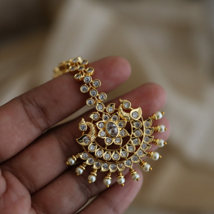 Heritage gold plated white stone tikka TH1017