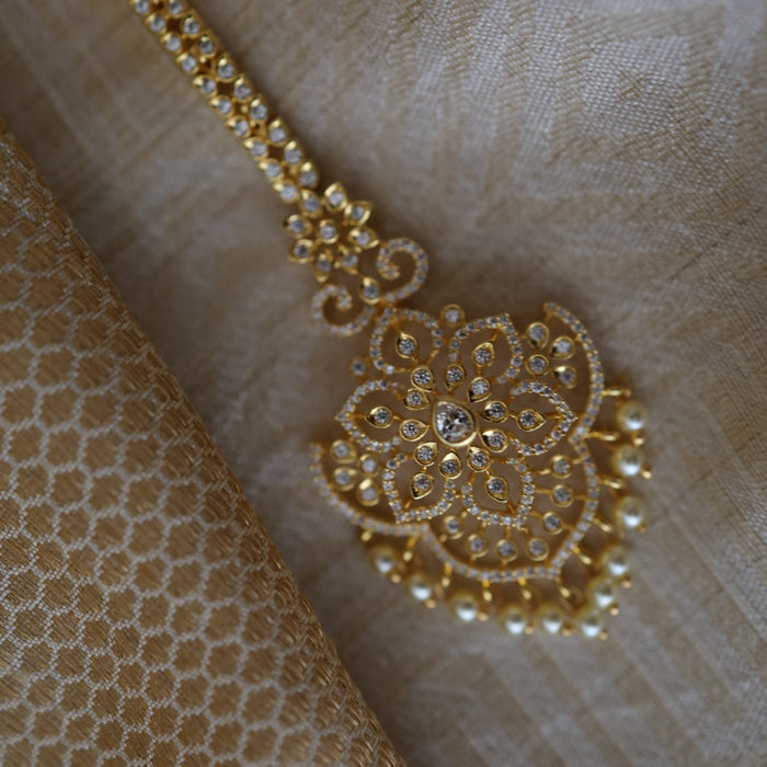 Heritage gold plated white stone tikka TH4891