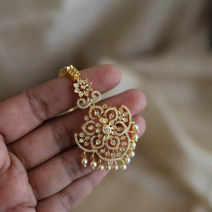 Heritage gold plated white stone tikka TH4891