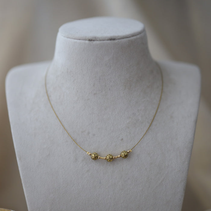 Antique invisible coin design pendant necklace IN15633