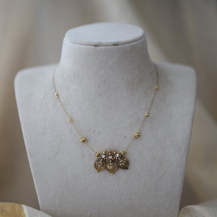 Antique invisible coin design pendant necklace IN122