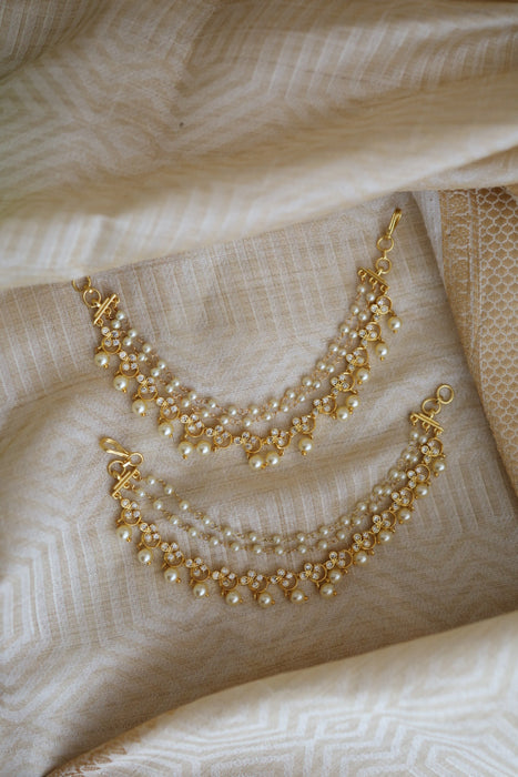 Heritage gold plated white stone mattal ear accessoris HM44