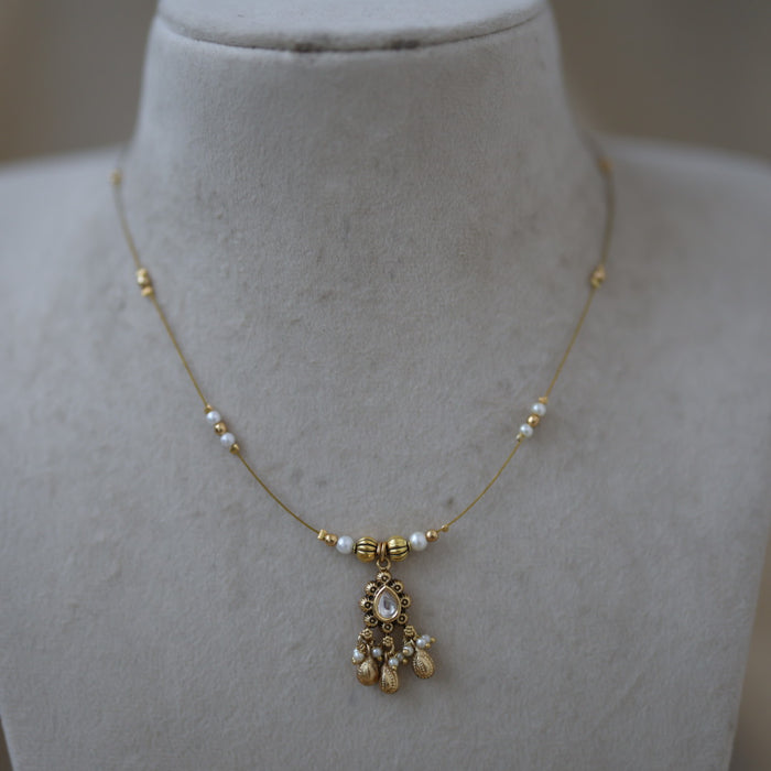 Antique invisible simple pendant necklace IN4233