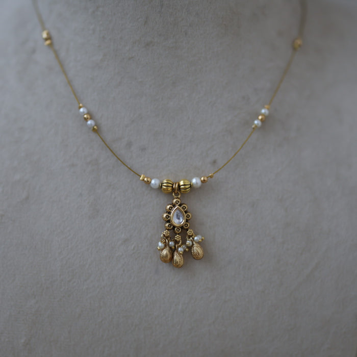 Antique invisible simple pendant necklace IN4233