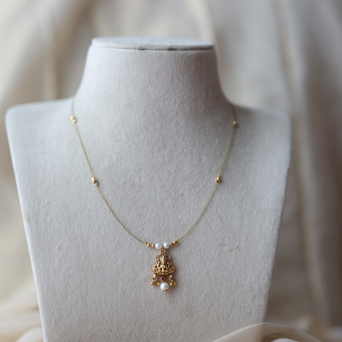 Antique gold plated invisibke necklace IN178