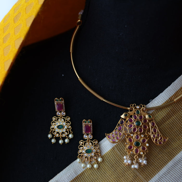 Antique short necklace with earrings C567