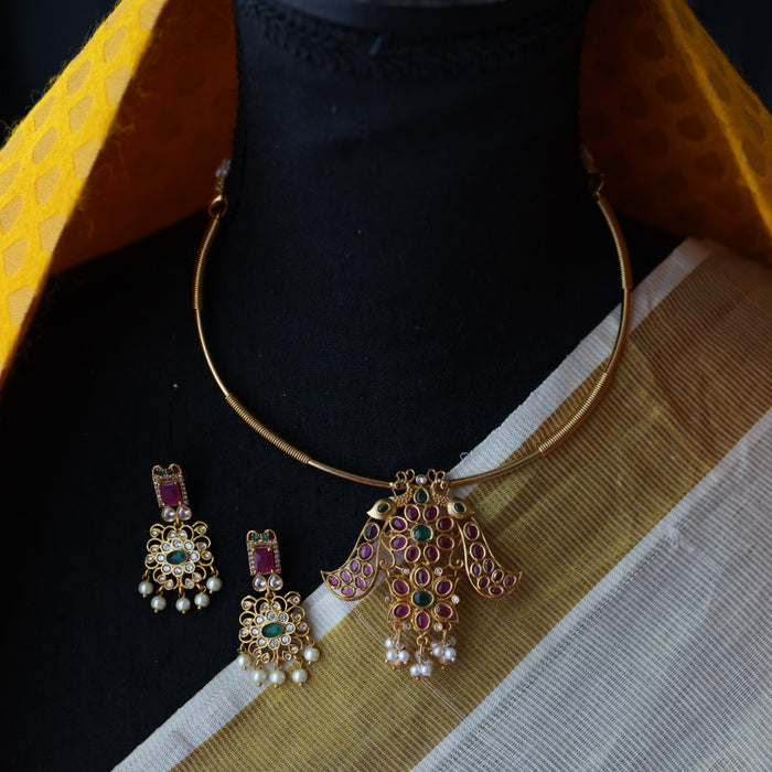 Antique short necklace with earrings C567