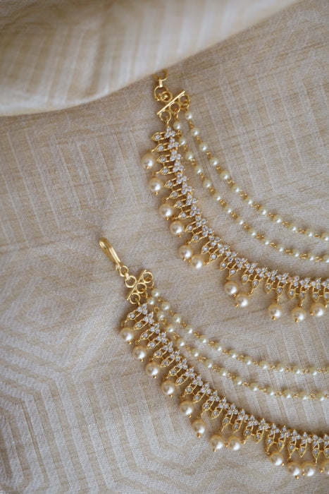 Trendy stone and pearl maang tikka HA1976