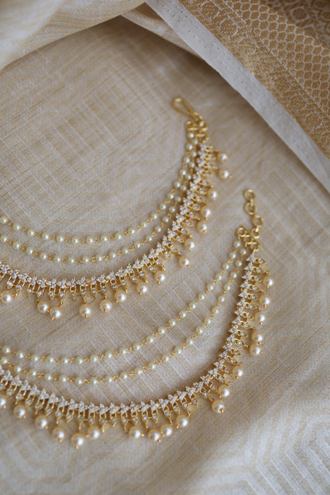 Trendy stone and pearl maang tikka HA1976