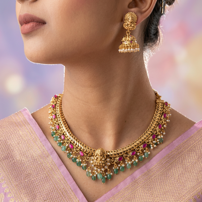 Antique green bead temple design short necklace with earrings SS115678