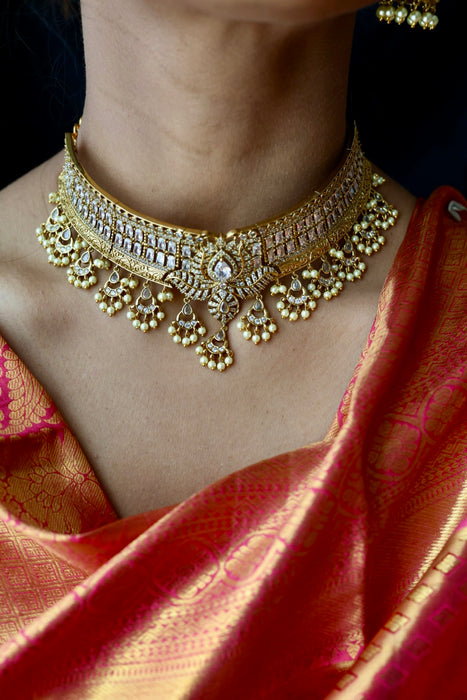 Antique pearl white stone choker necklace and earrings CCB20977