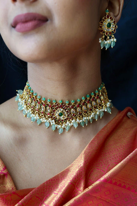 Antique green pearl choker necklace and earrings CCB20978