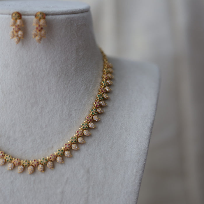 Heritage gold plated ruby white stone mango design short necklace with earring H1149