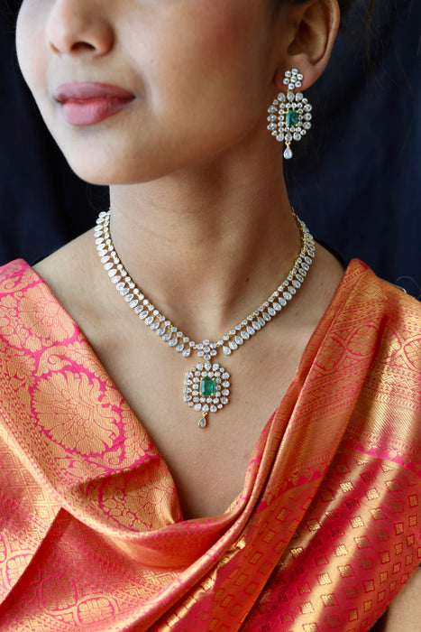 Heritage white stone short necklace with earrings H818