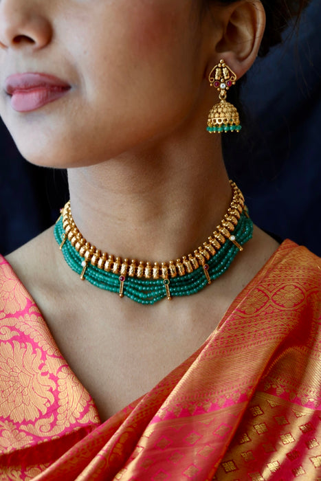 Antique green bead choker necklace and earrings CCB20985