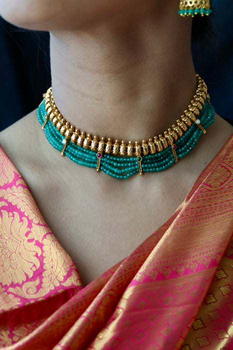 Antique green bead choker necklace and earrings CCB20985