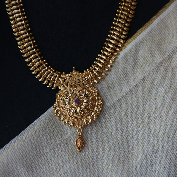 Heritage gold plated short necklace H832