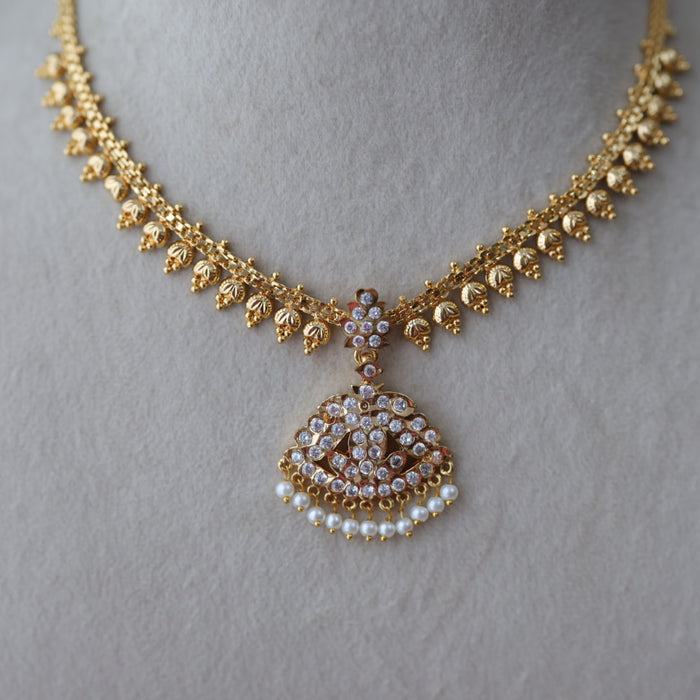 Heritage gold plated white stone design short necklace H1882