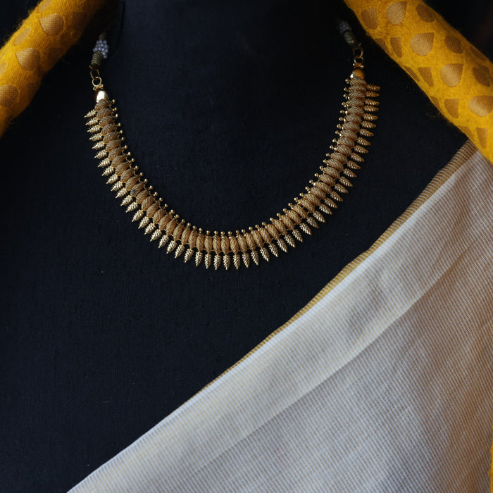 Heritage gold plated short necklace H1232
