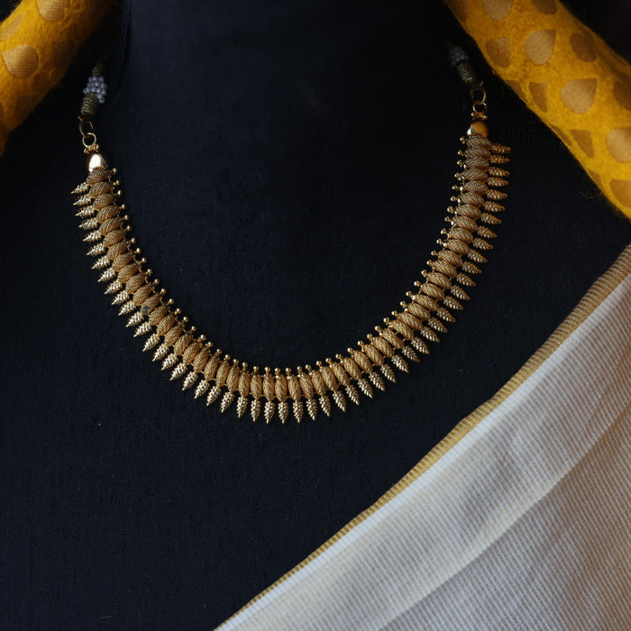 Heritage gold plated short necklace H1232