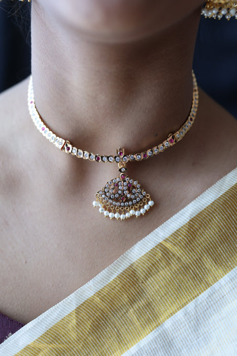 Heritage gold plated ruby white stone choker necklace H02389