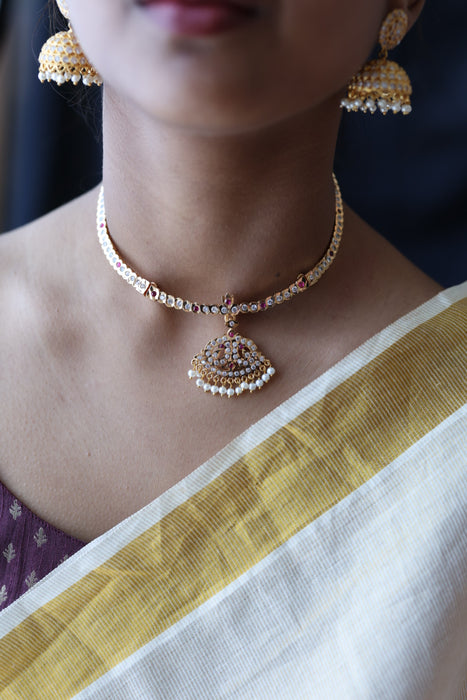 Heritage gold plated ruby white stone choker necklace H02389