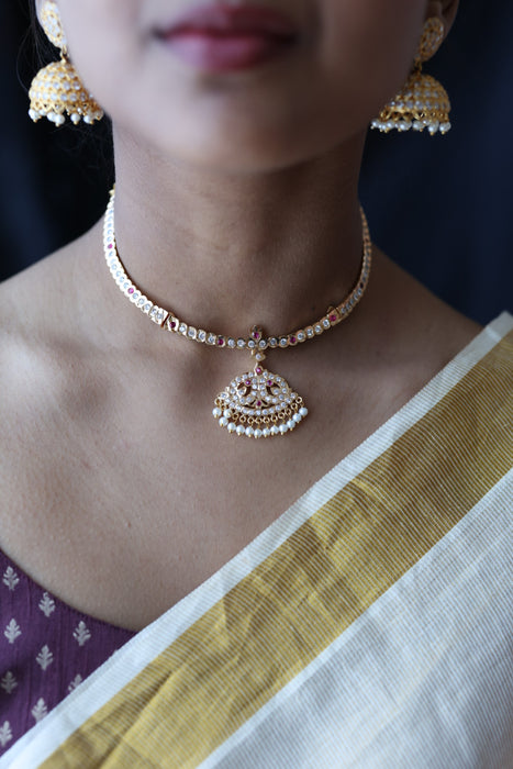Heritage gold plated ruby white stone choker necklace H02389