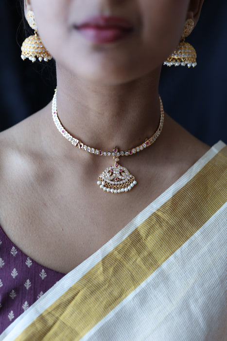 Heritage gold plated ruby white stone choker necklace H02389