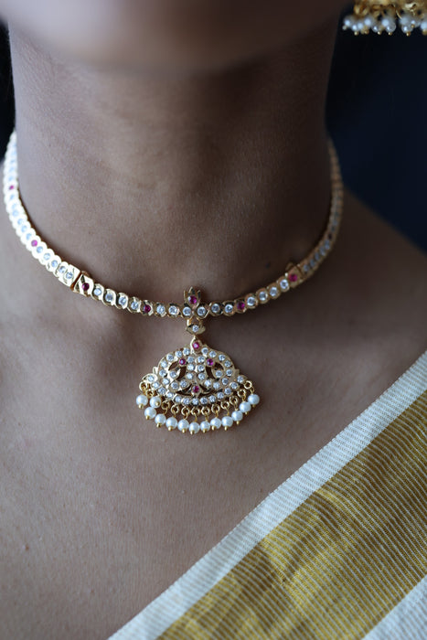 Heritage gold plated ruby white stone choker necklace H02389