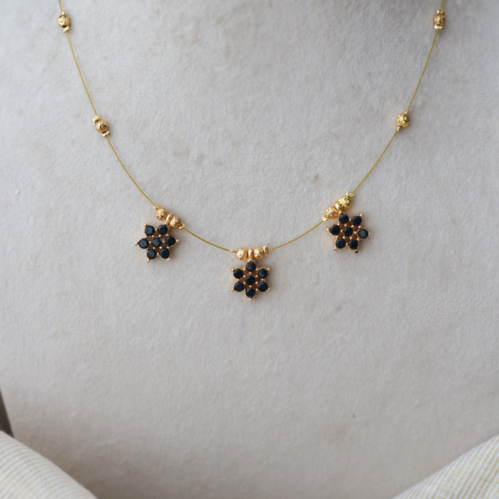 Heritage gold plated black stone invisible necklace IN8966