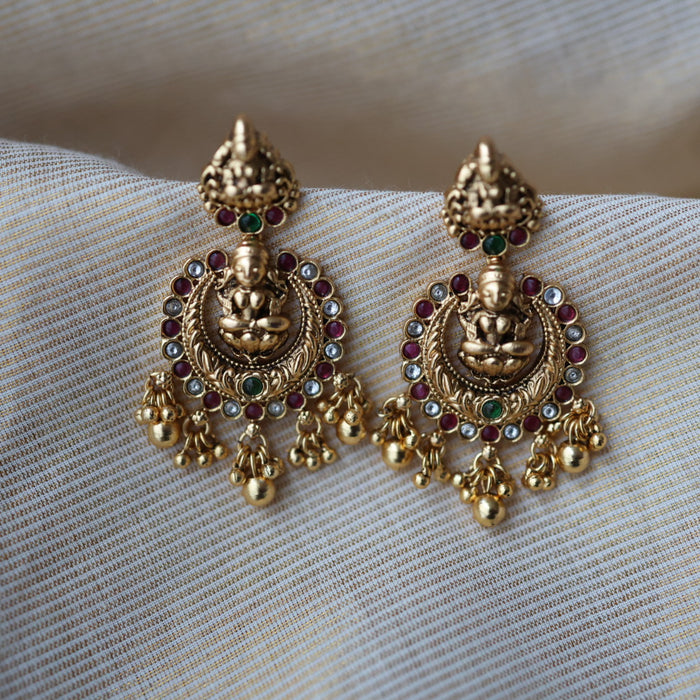 Antique green stone drop  earrings AD124