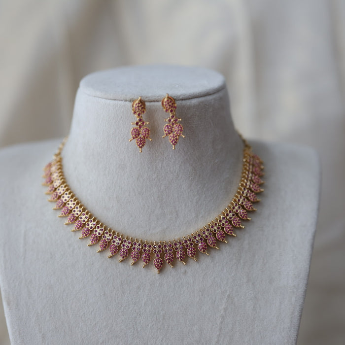 Heritage gold plated ruby stone mango design short necklace H5178