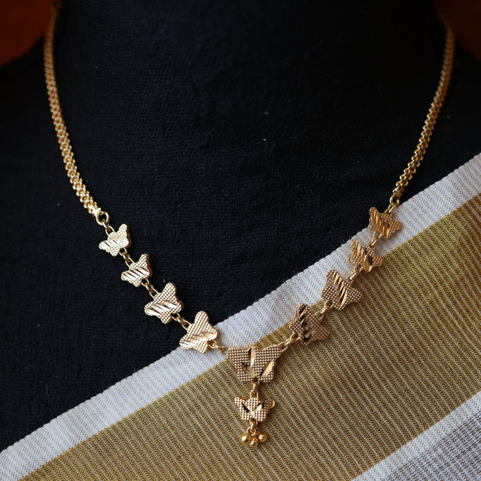 Heritage gold plated simple short necklace H4561