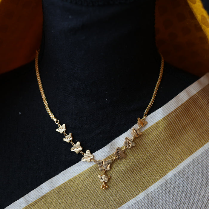 Heritage gold plated simple short necklace H4561