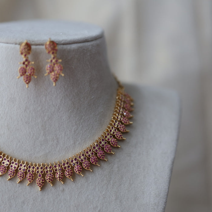 Heritage gold plated ruby stone mango design short necklace H5178