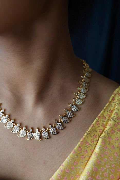 Heritage gold plated mango short necklace H1239