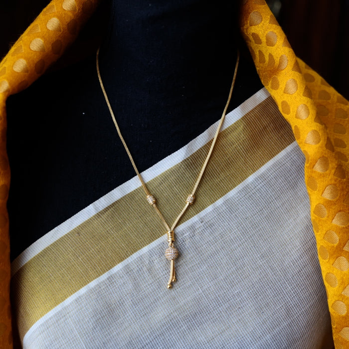 Heritage gold plated short necklace H331