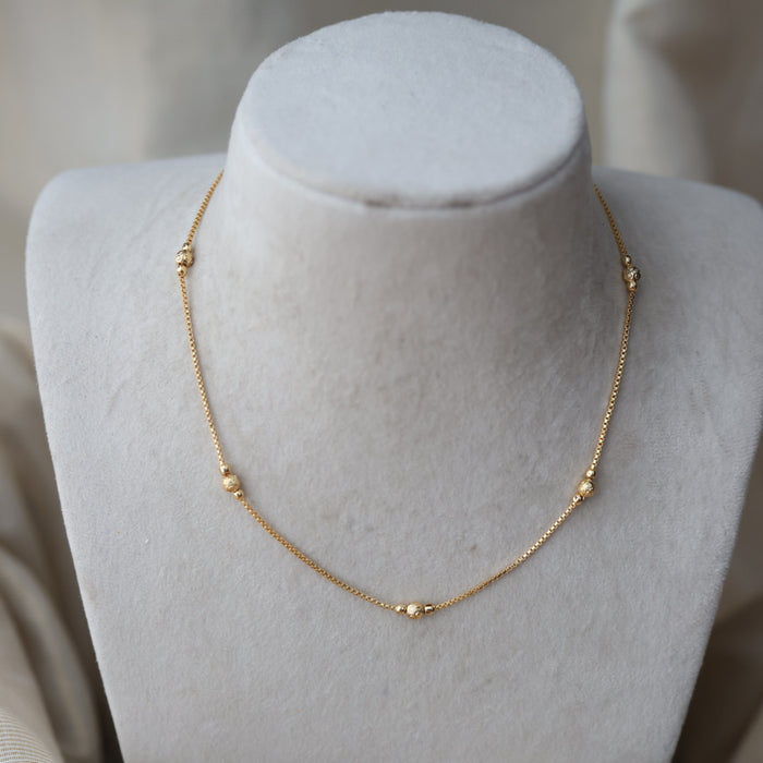 Heritage gold plates simple chain HC1244
